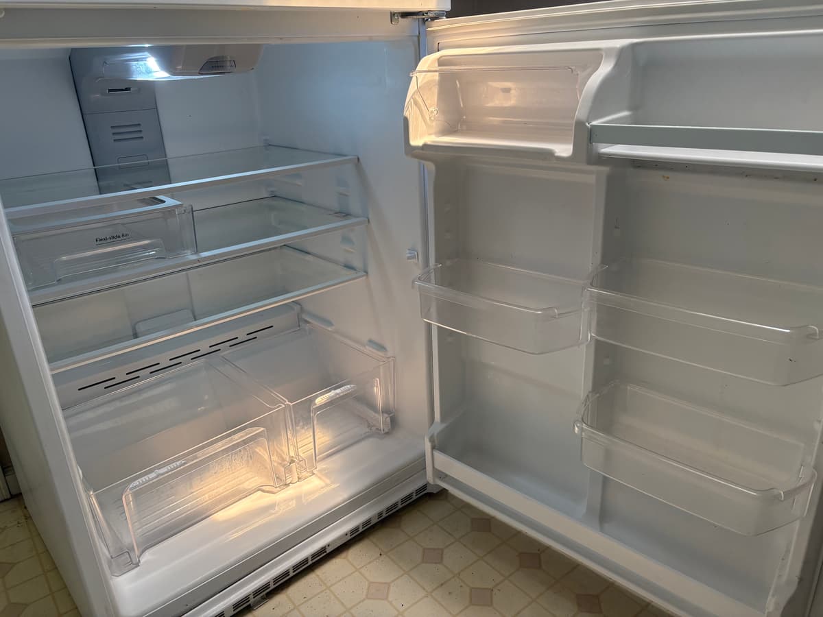 Deep Clean Refrigerator Image